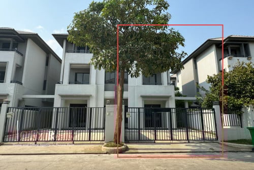 4 bedrooms twin villa for rent in Borey Chip Mong Landmark 60M