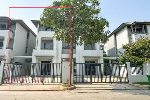 4 bedrooms twin villa for rent in Borey Chip Mong Landmark 60M