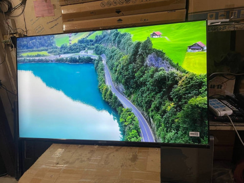 60inch 370$ free delivery & Bracket warranty 1y