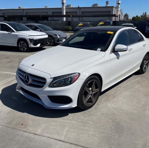 Mercedes C300 AMG line Full Option