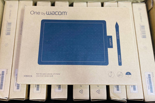 One by Wacom Student drawing tablet for Windows PC, Mac and certified Works With Chromebook,