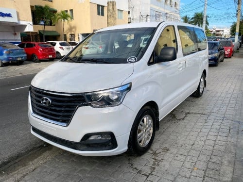 បង់15% ដកឡាន2019 Hyundai H1 12 Seats Passenger Van - 2.5L Diesel Price ...