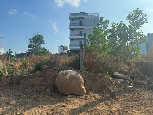 ដីលក់បន្ទាន់