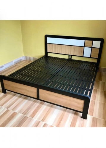 គ្រែដែករឹងមាំ ខ្នាត 160x200