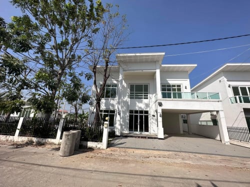 ផ្ទះវីឡាលក់បន្ទាន់ បុរីKP គំរោង17