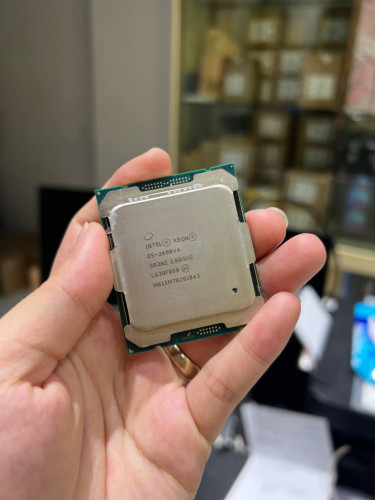 CPU Intel Xeon E5-2680 2690 2695 2697 2673 V3 V4 