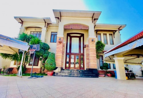 Nice Villa For Rent Near Independent Monument,  02 Floors, 07 Rooms, Some Furniture, 5,500$