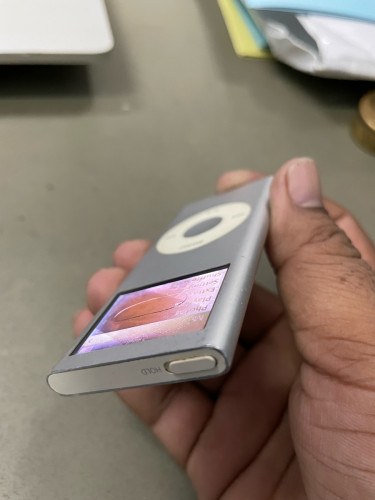 iPod nano (2nd Gen) 4GB