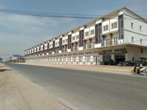 លក់ក្រោមទីផ្សារ30% លក់តែ170,000$ (លក់ខាត់ហើយ30000$))