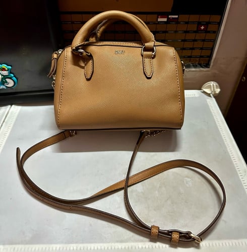 Original DKNY bag 20cm - used 2 times - 99% new