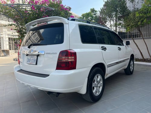 Highlander 01 V6 ប៉ុង2 (ក្នុងលឿង​ ឡានស្អាត​ខ្ចី សំនុំហ្សុីន)