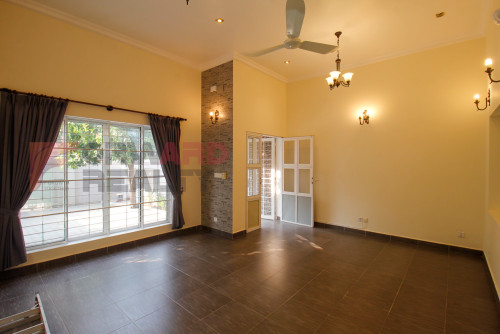 🏡5 Bedrooms Villa for Rent-Phsar Doem Tkhov Area