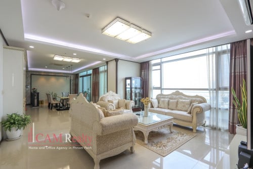 5 bedrooms duplex penthouse for rent in BKK1 – Phnom Penh.