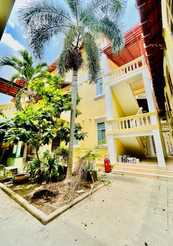 Corner-Big Land & Colonial Building For Rent Located Prime Location, 35x55m, Some Rooms, 33,000$