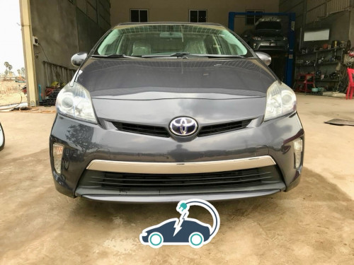 Toyota Prius Plug-in 10 ម៊ឺនម៉ាយ (ឡានមូល)