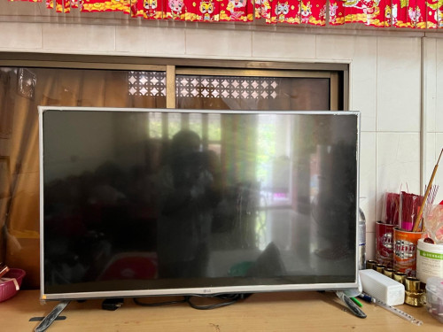 TV LG 42អុីញ