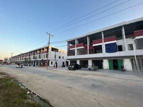 ផ្ទះអាជីវកម្មសំរាប់លក់