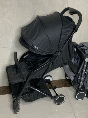 រទេះកូនក្មេង Ryan Gram