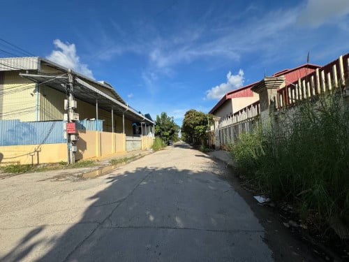 ឃ្លាំងសម្រាប់ជួល | WAREHOUSE FOR RENT (ទីតាំងភ្នំពេញថ្មី)