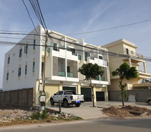 ផ្ទះលក់ ផ្លូវឈូកវ៉ា១ House for Sale Chhouk Va 1