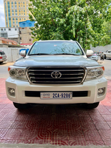 Land Cruiser GXR v6 លក់ធូៗ