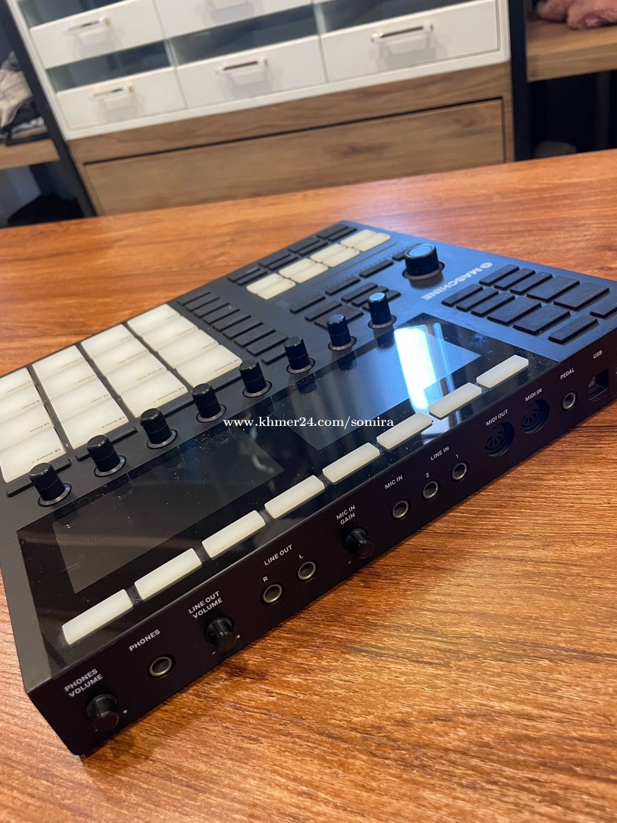 Native Instruments Maschine MK3 Audio MIDI Interface Sampler Drum ...