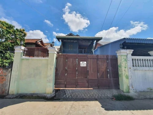 ផ្ទះលក់ ក្រុងតាខ្មៅ