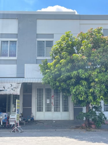 បុរីពិភពថ្មី គួរស្រូវ២