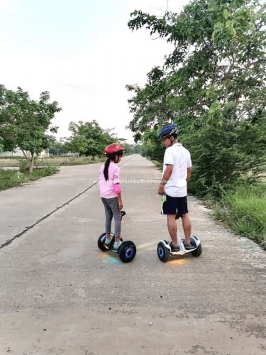 ស្គីអគ្គិសនី Self balancing scooter/hoverboard