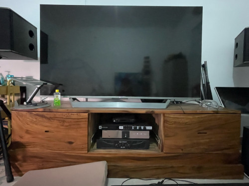 95% new Xiaomi TV + TV bench