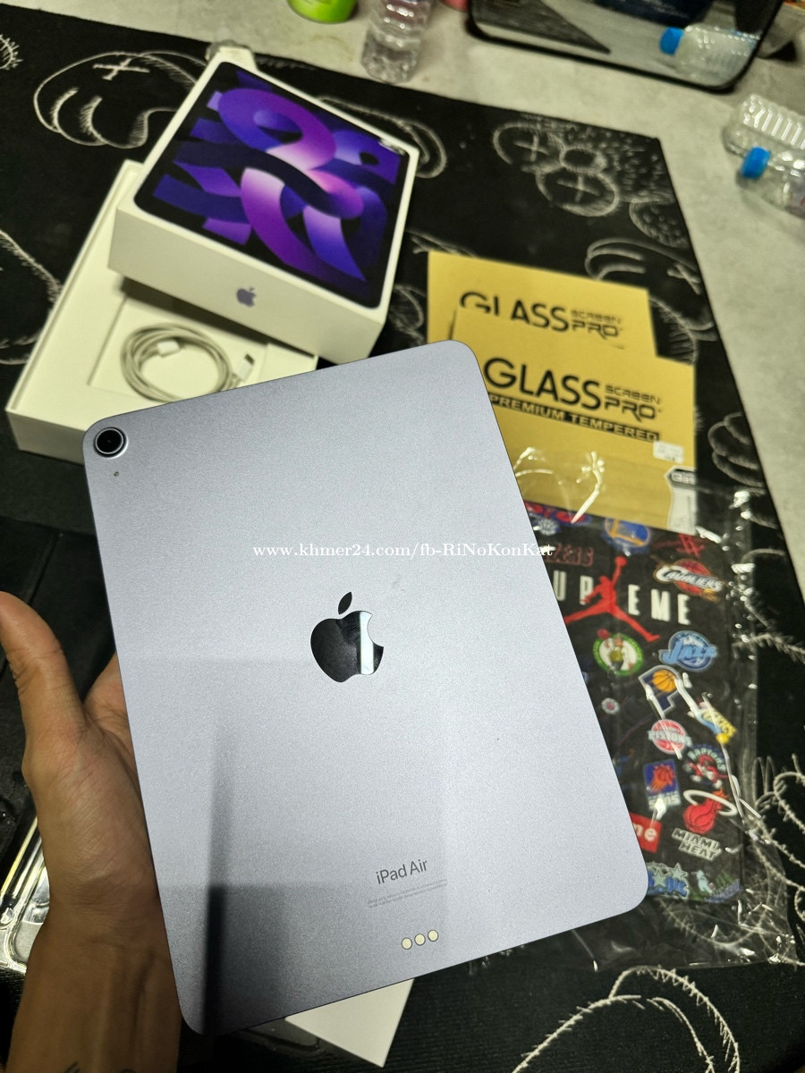 iPad Air 5 WiFi 64G ស្អាត 99% គ្នានស្មាម price $450.00 in Nirouth