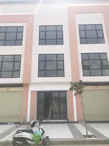 ផ្ទះសម្រាប់ជួលនឹងលក់