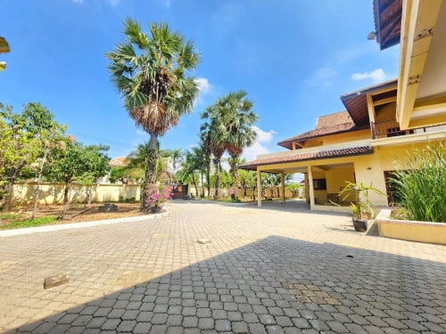 ផ្ទះវីឡានសម្រាប់ជួល នៅសង្កាត់ភ្នំពេញថ្មី 2300ដុល្លា/១ខែ(ចចារ)