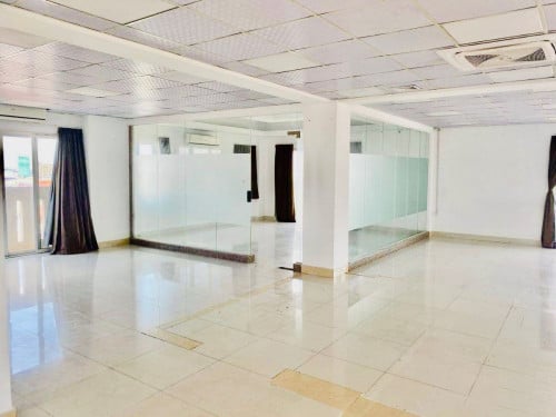 Whole Building For Rent Near Toul Tompong  Area, 10 Floors, 21 Rooms, Office Space 200sqm,13,000$