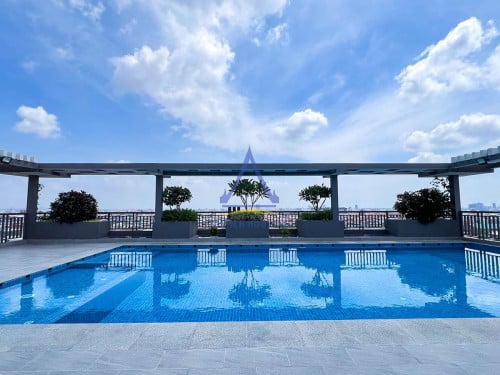 St 2004 | Service apartment 1 bedroom with gym and pool for rent Midtown mall