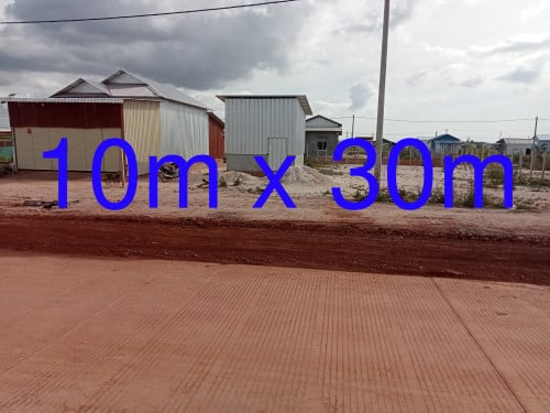 ដីលក់ 5 x 30m ជាប់ផ្លូវបេតុង៣០ម នៅរន្ធតាឯក