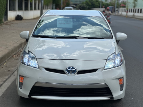 Toyota Prius Plug in Hybrid 2014
