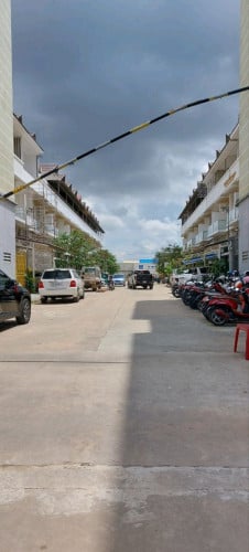 ផ្ទះលក់ម្ចាស់ផ្ទាល់ ចាក់អង្រែលើ