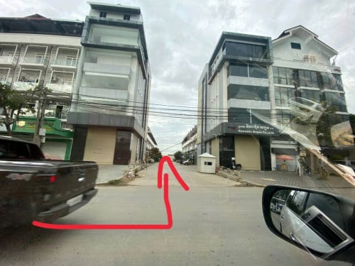 ផ្ទះលក់ម្ចាស់ផ្ទាល់ ចាក់អង្រែលើ
