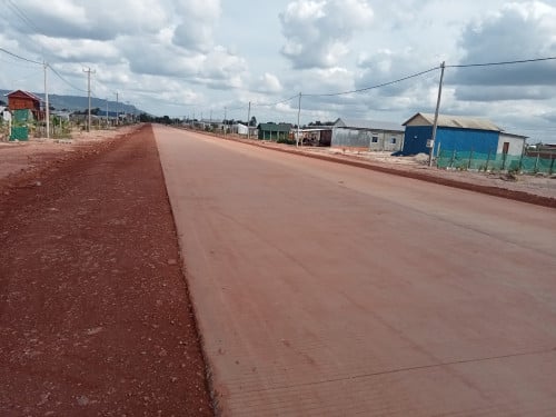 ដីលក់​ 10 x 30m  ជាប់ផ្លូវបេតុង៣០ម