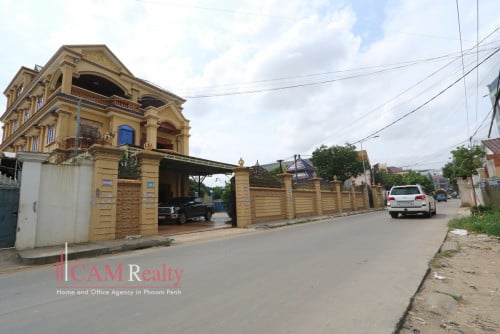 13 bedrooms commercial villa for rent in Boeng Tumpun area – Phnom Penh.