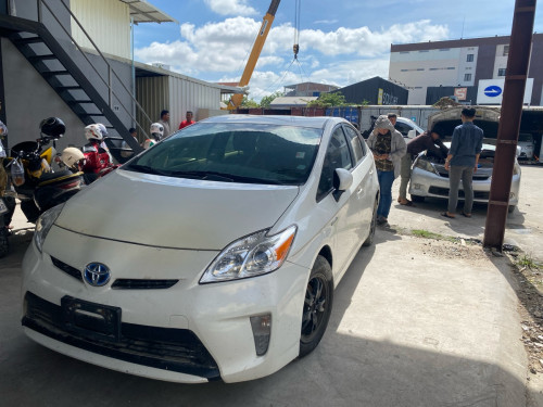 Prius 012 Opt 3 smart 03ក្នុងលឿង