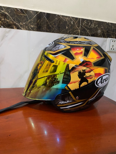 Arai Helmet Size M មួយទឹក មេៗត្រូវការឆាតសួរបាន ទីតាំង ភ្នំពេញ 75 $ ចុះបានច្រើនទៀត
