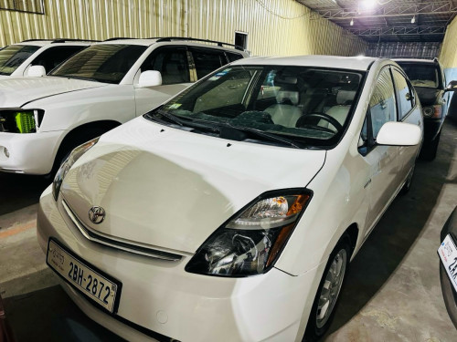 Prius 2007 Half Full អាចរំលោះជាមួយឃ្លាំងផ្ទាល់