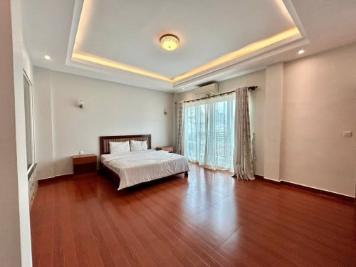 🌻Big Two Bedroom For Rent At Toul Tompong