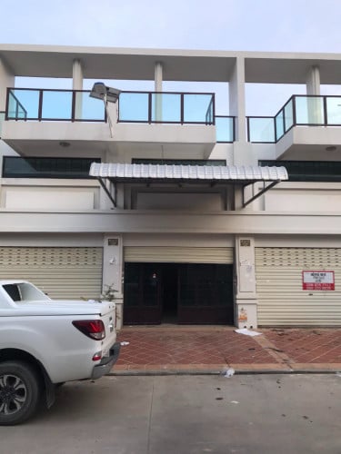 ផ្ទះអាជីវកម្មជួល ឬ លក់