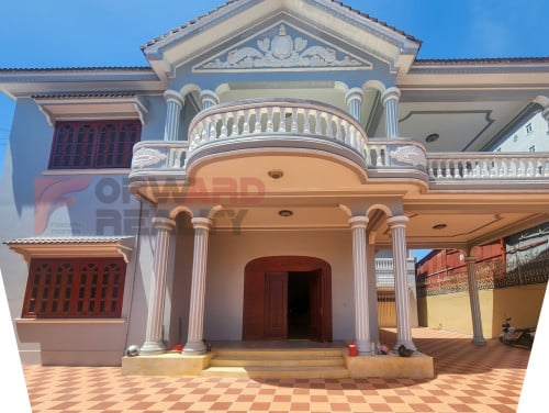 7 Bedrooms villa available for rent in Toul Kork area.