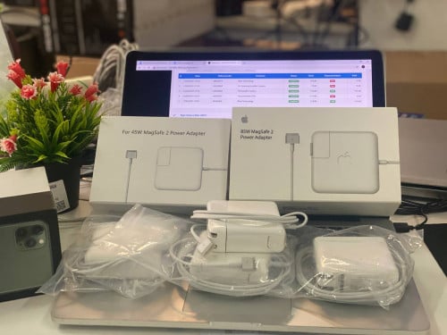 Charger Power Adapter Macbook 85W / Battery Original