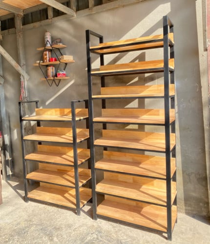 ធ្នើរ/Shelf