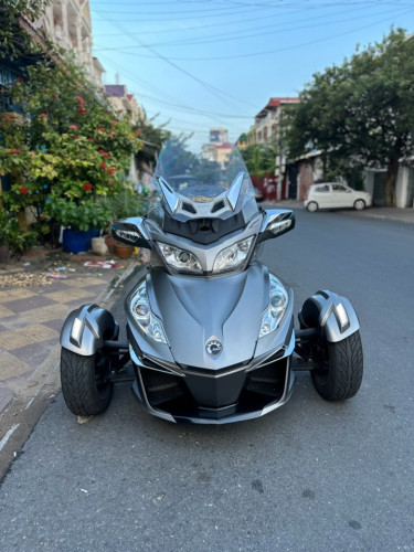 Can-am Spyder RT1330 for sell